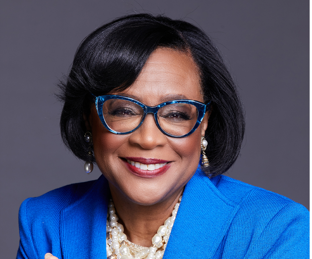 Book Cynthia Marshall, concept image.