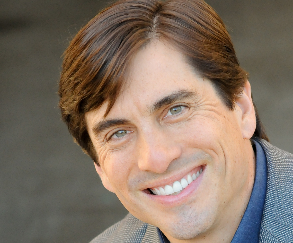 Book Dan Thurmon, concept image.