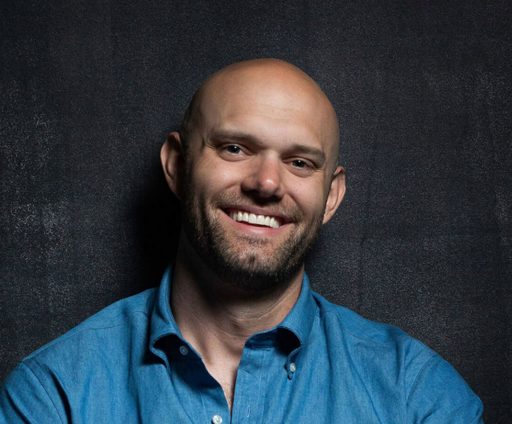 Book James Clear, concept image.