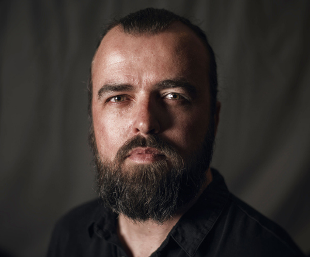 Book Scott Stratten, concept image.