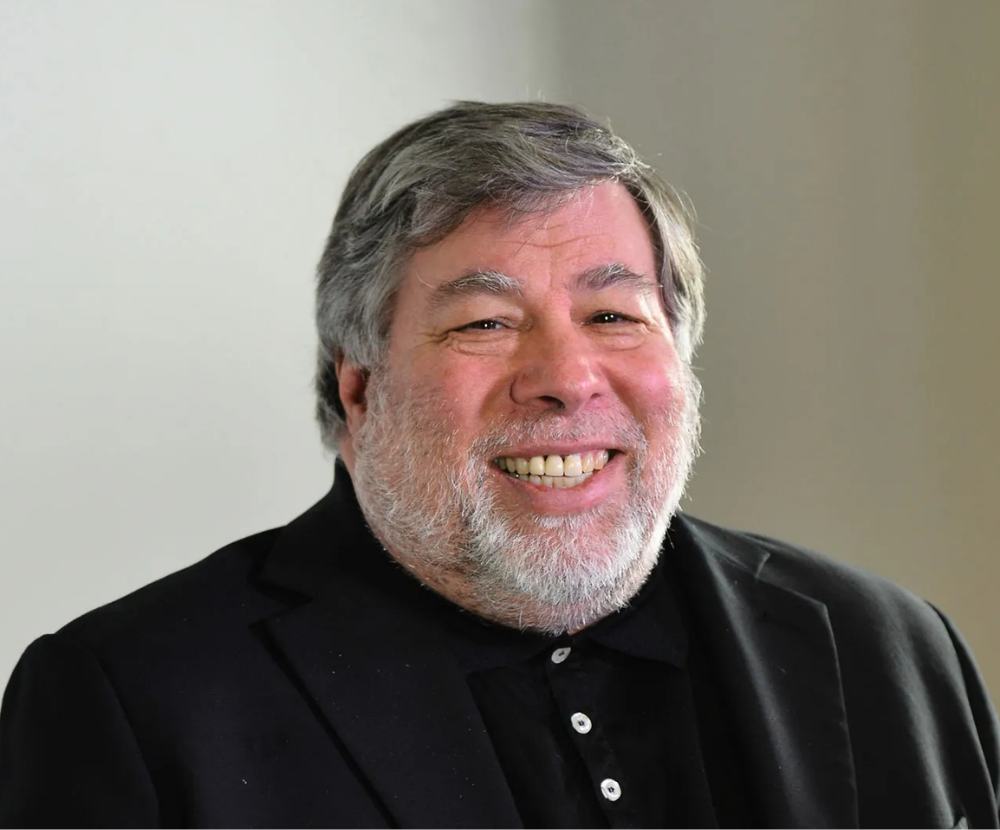 Book Steve Wozniak, concept image.