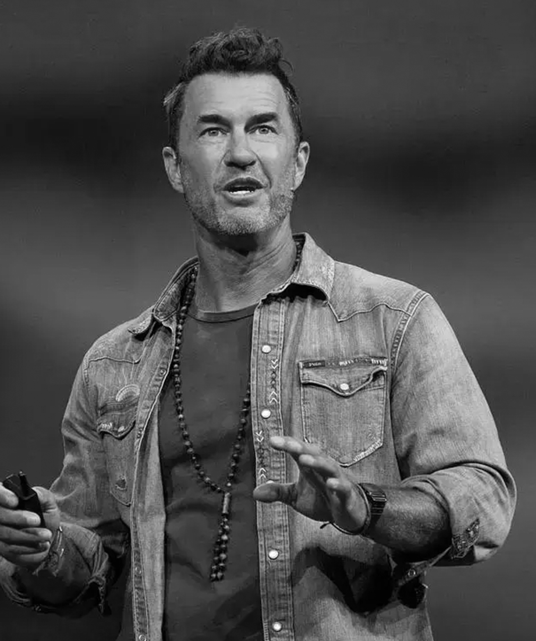 blake mycoskie keynote speaker, concept image.