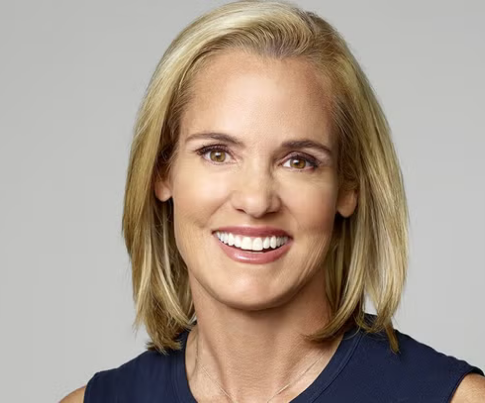 Book Dara Torres, concept image.